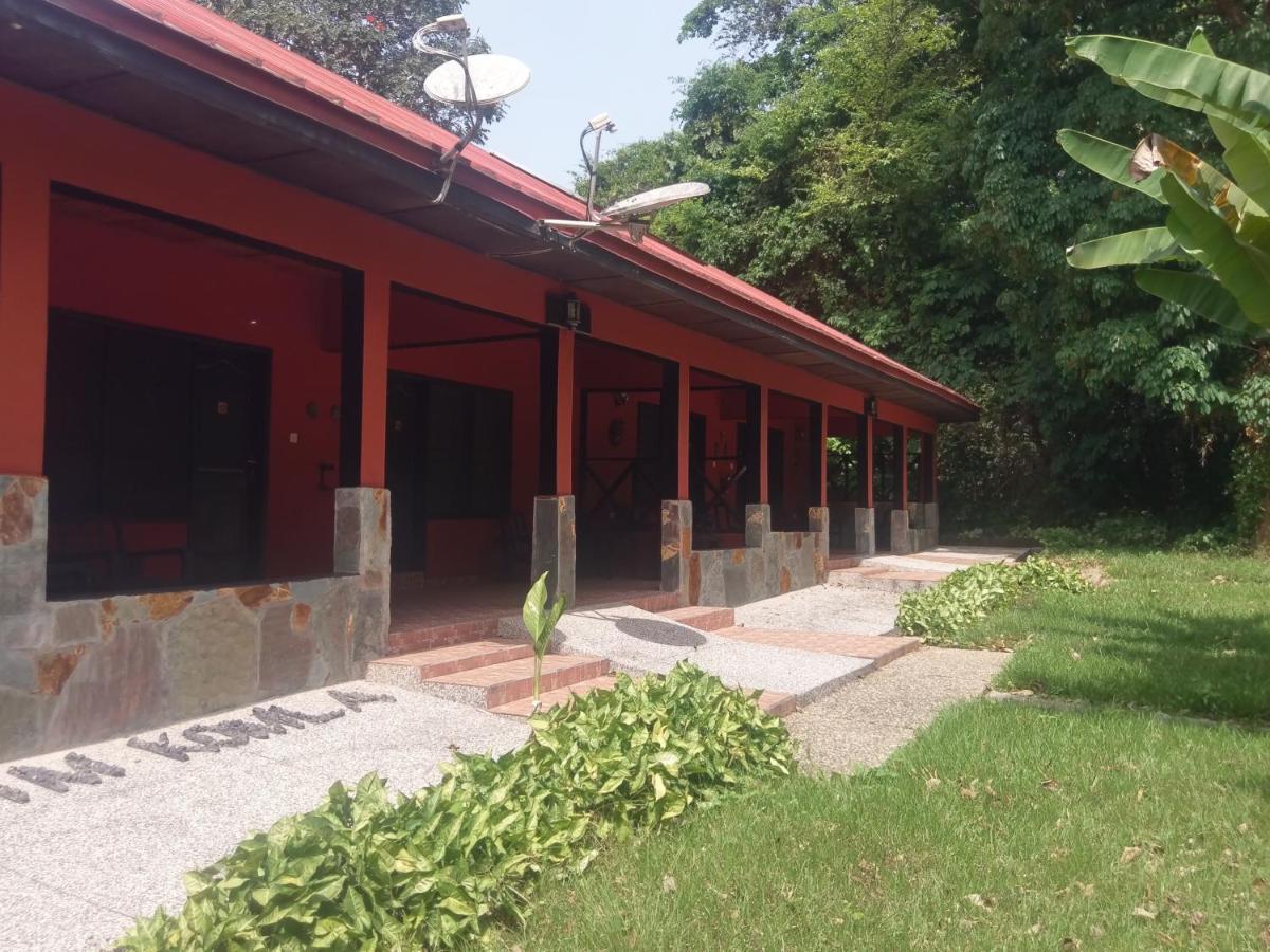 Big Foot Safari Lodge Wli Afegame Екстер'єр фото