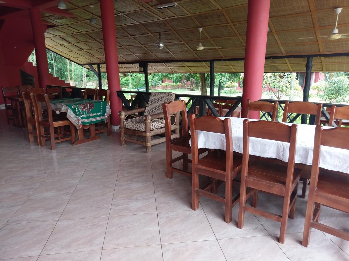 Big Foot Safari Lodge Wli Afegame Екстер'єр фото